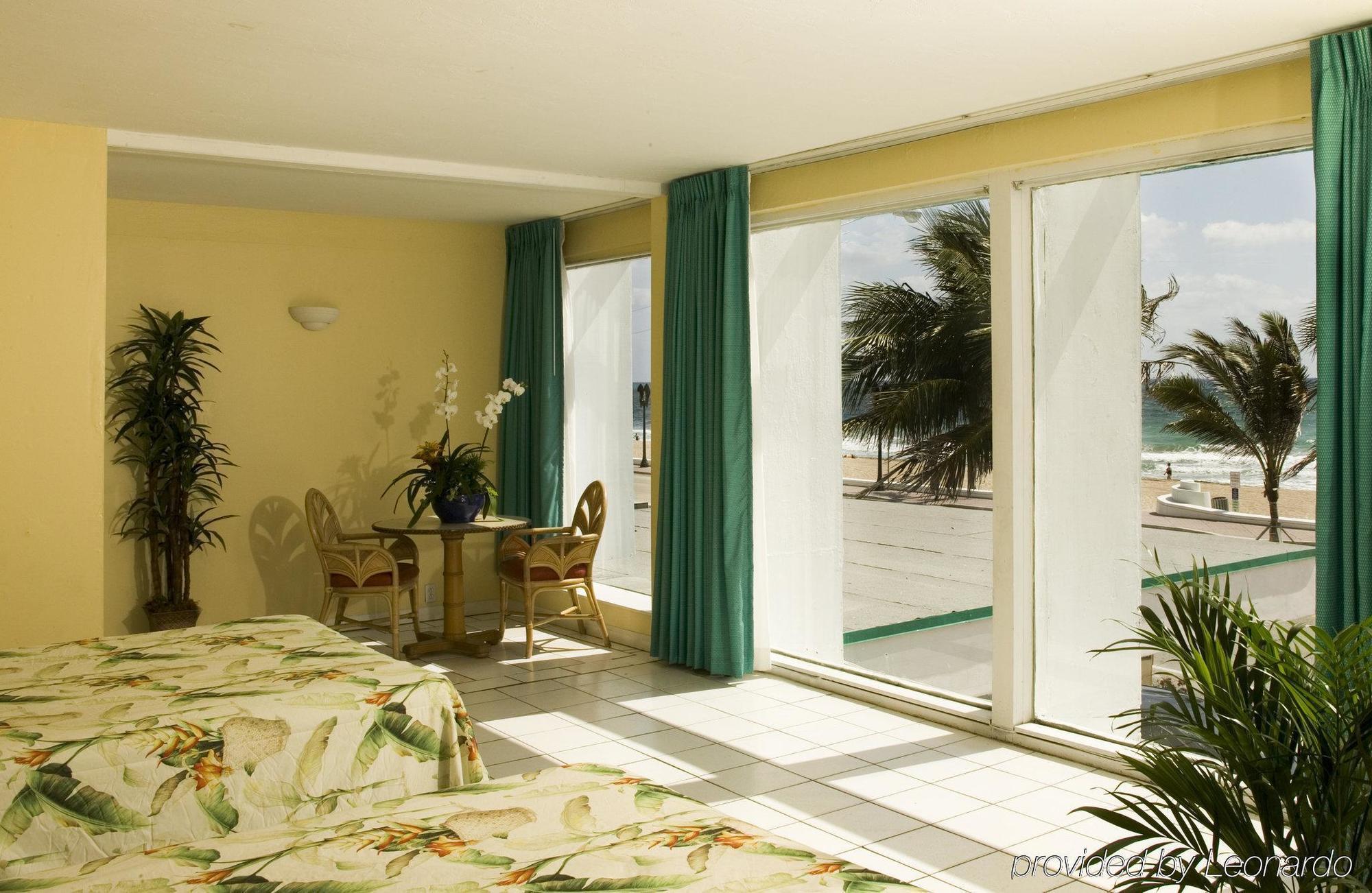 Tropic Cay Beach Hotel 포트 로더데일 객실 사진